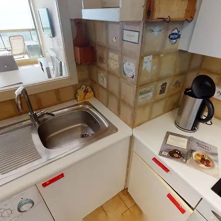 Superbe 2p Avec Terrasse, Climatisation Et Vue A - Fr-1-196-196 *