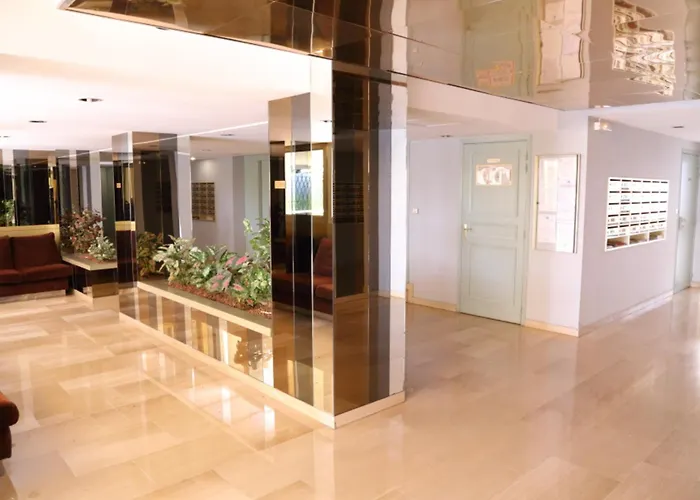 Apartament Superbe 2p Avec Terrasse, Climatisation Et Vue A - Fr-1-196-196 Mentona