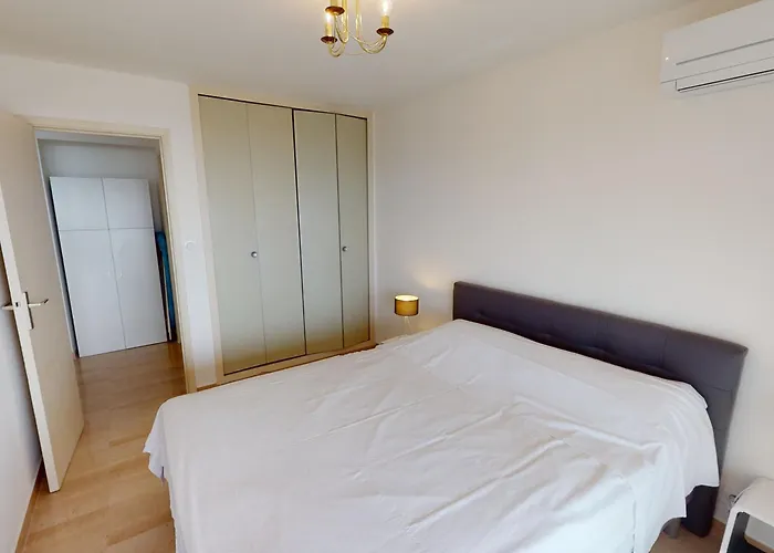 Superbe 2p Avec Terrasse, Climatisation Et Vue A - Fr-1-196-196 Mentona